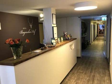 www.bayrischer-hof-krefeld.de