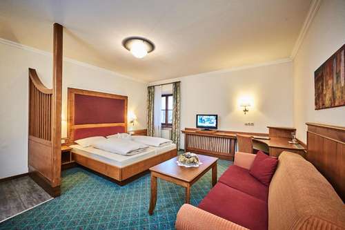 www.posthotel-bad-koetzting.de