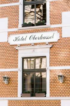 www.hotel-villa-oberkassel.de