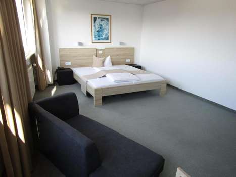 www.hotel-stuttgart-vaihingen.de