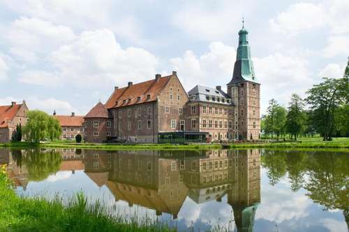 www.akademie-des-handwerks.de