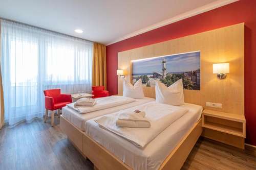 www.hotelstadthalle.de