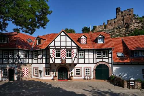 www.burghotel-hardenberg.de