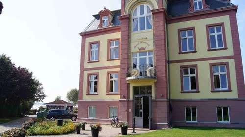 www.hotelharmonie-waren.de