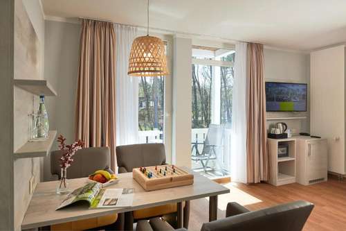 www.hotel-strandallee.com