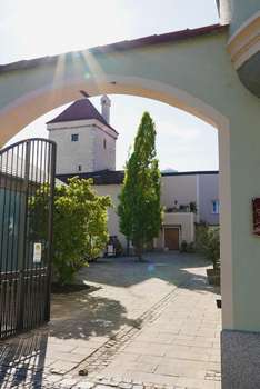 www.hotel-kelheim.com