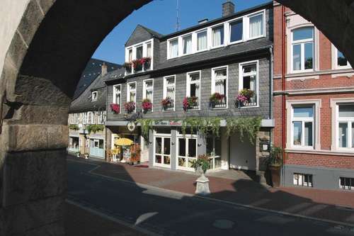www.hotel-kaiserpfalz-goslar.de