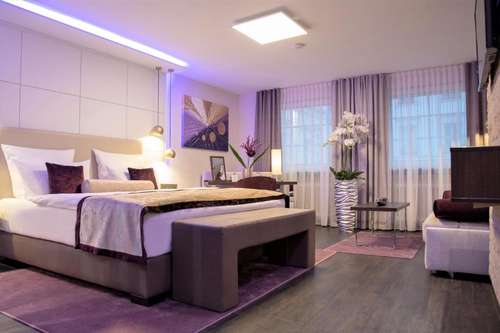www.hotel-merkur.com