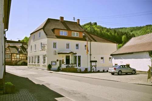 www.hotel-wegelnburg.de