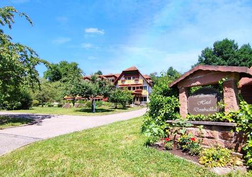 www.hotel-dernbachtal.de