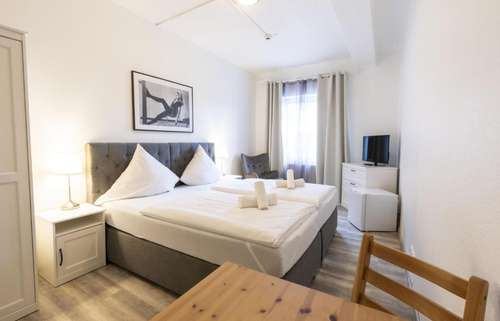 www.hotelbergheim.com