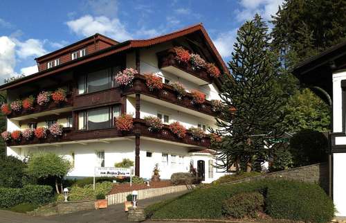www.zum-weissen-stein.de