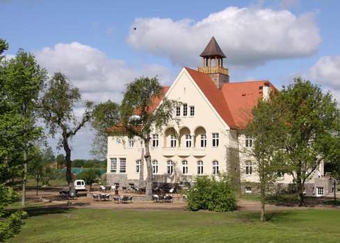 www.schlosskrugsdorf.de