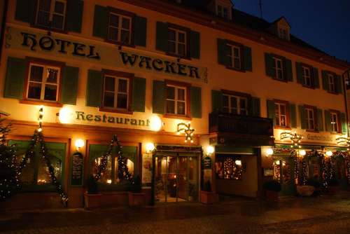 www.hotelwacker.de