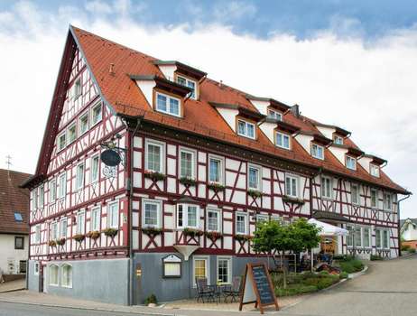 www.hotel-post-jungingen.com