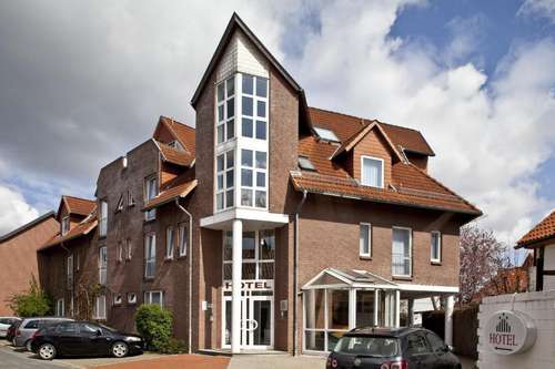 www.hotel-ambraunenhirsch.de