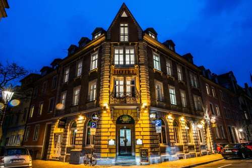 www.hotel-scheffelhof.com
