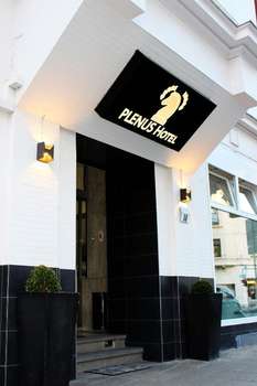 www.plenus-hotel.com