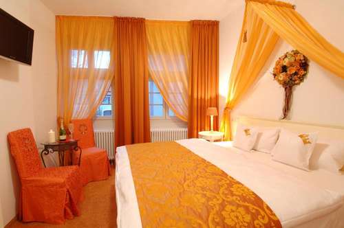 www.hotel-ladenburg.com