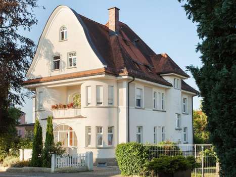 www.hotel-schoengarten.de