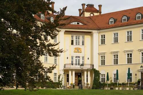 www.schloss-luebbenau.de