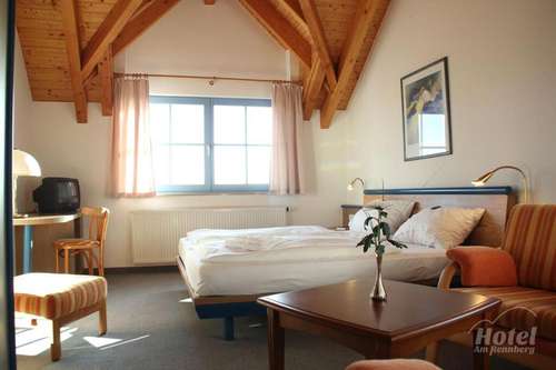 www.hotel-am-rennberg.de