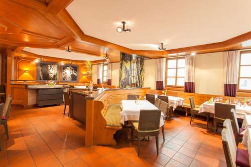 www.jaegerhof-hotel.com
