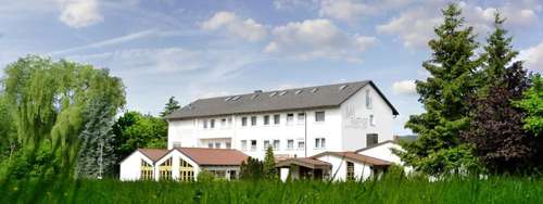 www.hotel-am-forsthof.de