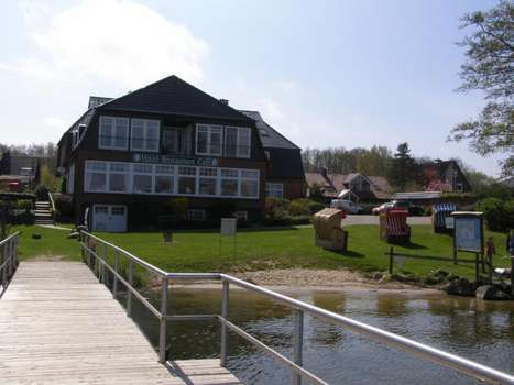 www.faehrhaus-dieksee.com
