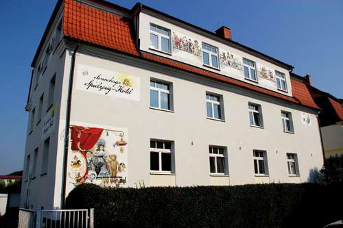 www.spielzeughotel-sonneberg.de