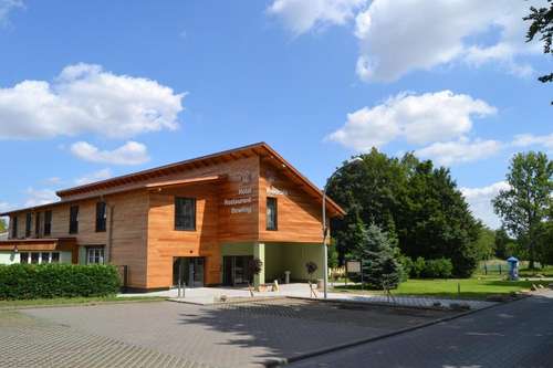 www.waldcafe-hettstedt.de