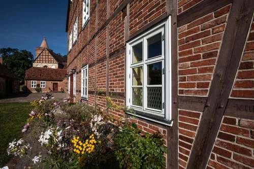 www.burghotel-stargard.com