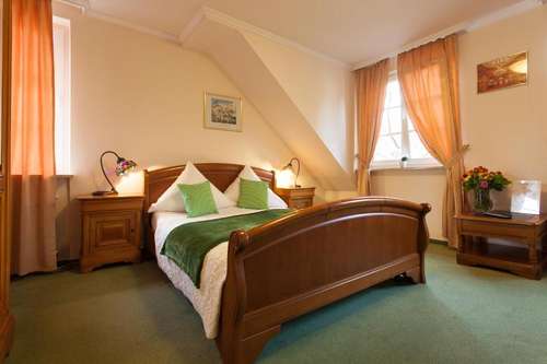 www.athos-hotel.com