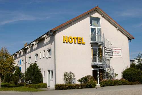 www.hotelkarlshof.com