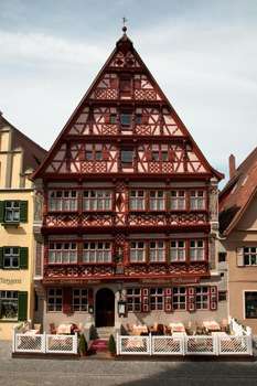 www.deutsches-haus-dkb.de