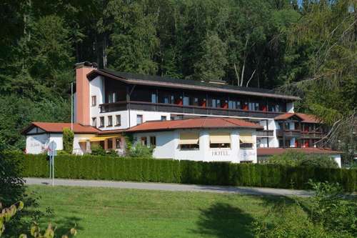 www.hotel-st-ulrich.com