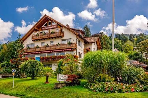 www.hotel-neuenfels.de