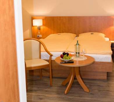 www.hotel-luetkebohmert.de
