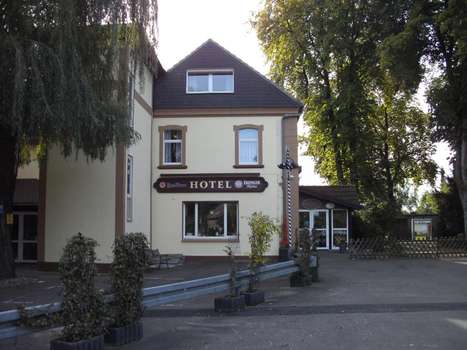 www.hotel-dinslaken.de