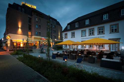www.hotel-luecke.de