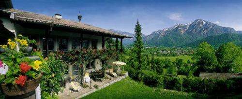www.hotel-neu-meran.de