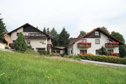 www.rhoenhotel-altemuehle.de