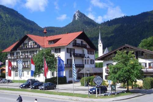 www.hotel-zur-post-kreuth.de