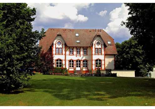 www.villa-knobelsdorff.de