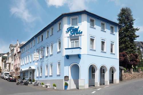 www.hotel-hoehn.de