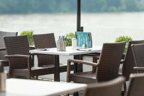 www.hotel-rheinterrassen.de