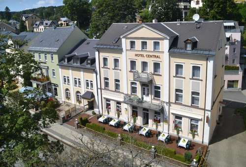 www.hotelcentral-badelster.de
