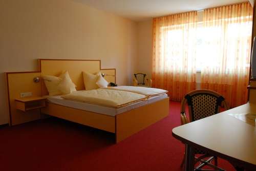www.hotel-am-pan.de