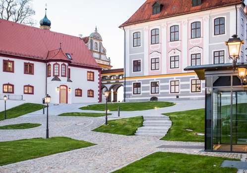 www.schloss-leitheim.de