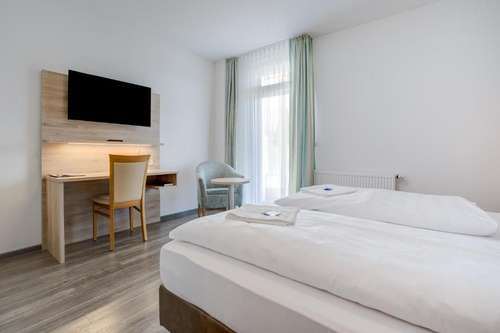 www.landhotel-kueffner.de